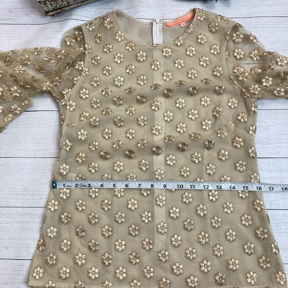 Vilagallo Embroidered Metallic Gold Blouse - Picture 5 of 12